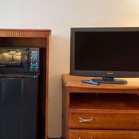 Quality Inn Takoma Park Pokój zdjęcie